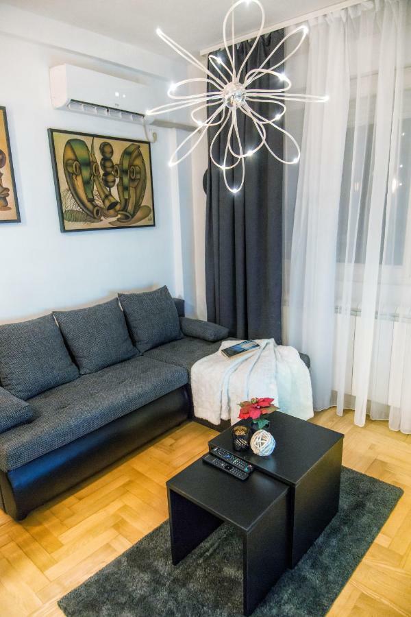Africa Apartment ベオグラード エクステリア 写真